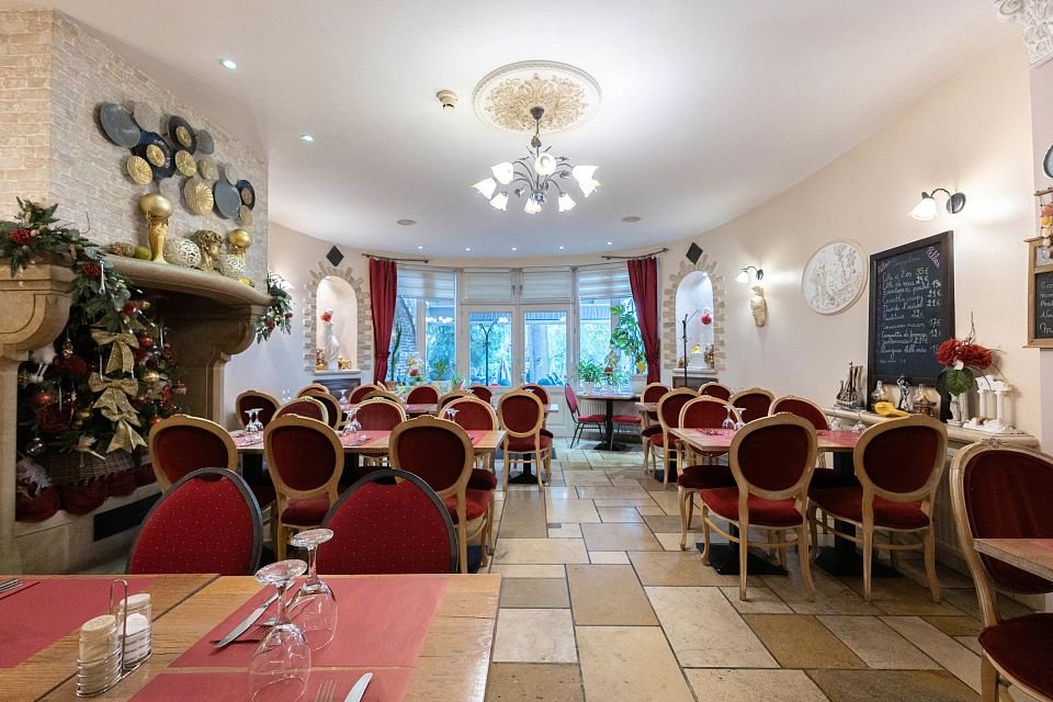 Fonds de commerce à remettre : restaurant + jardin + caves – 2