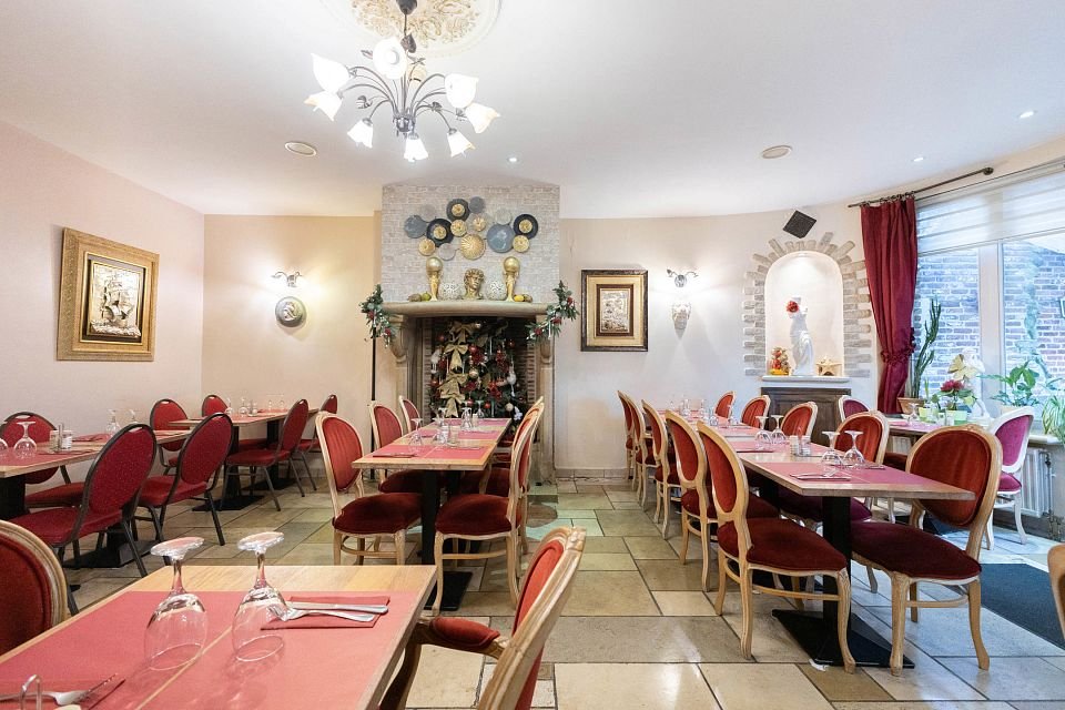 Fonds de commerce à remettre : restaurant + jardin + caves – 15
