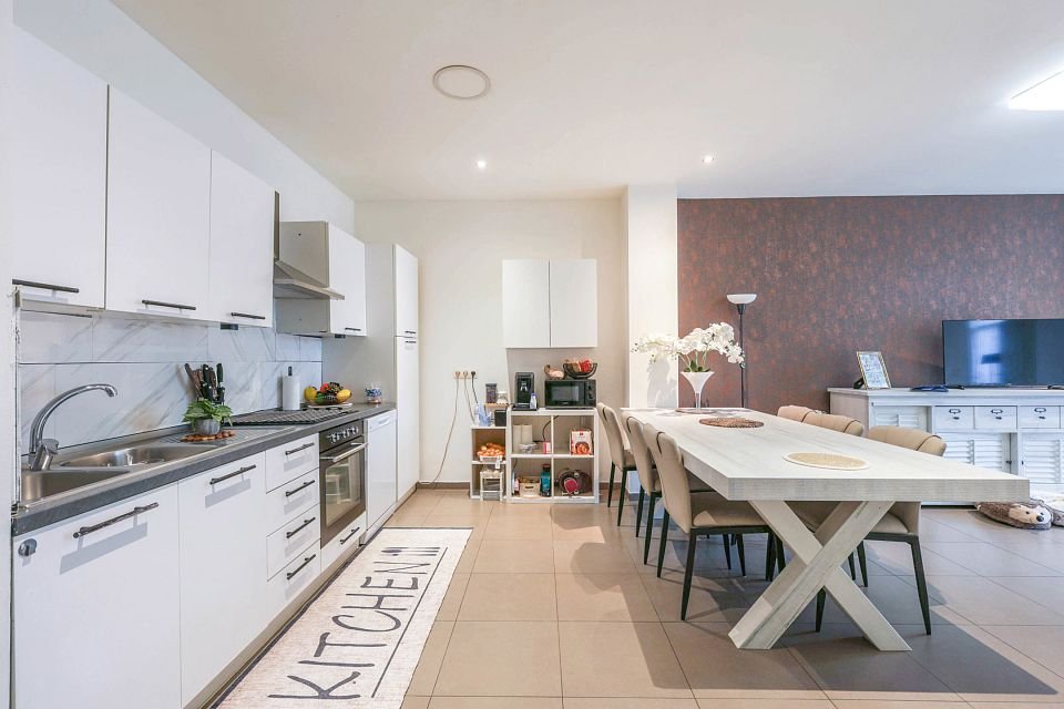 Vendu à la 1ère visite !!! rdc 2ch + jardin + garage+3 caves – 5