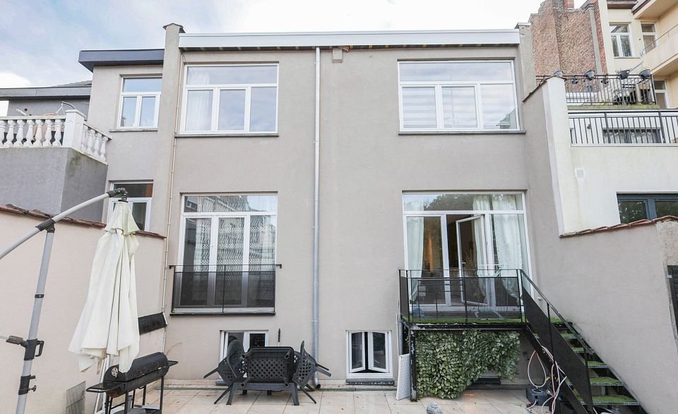 Vendu à la 1ère visite !!! rdc 2ch + jardin + garage+3 caves – 13