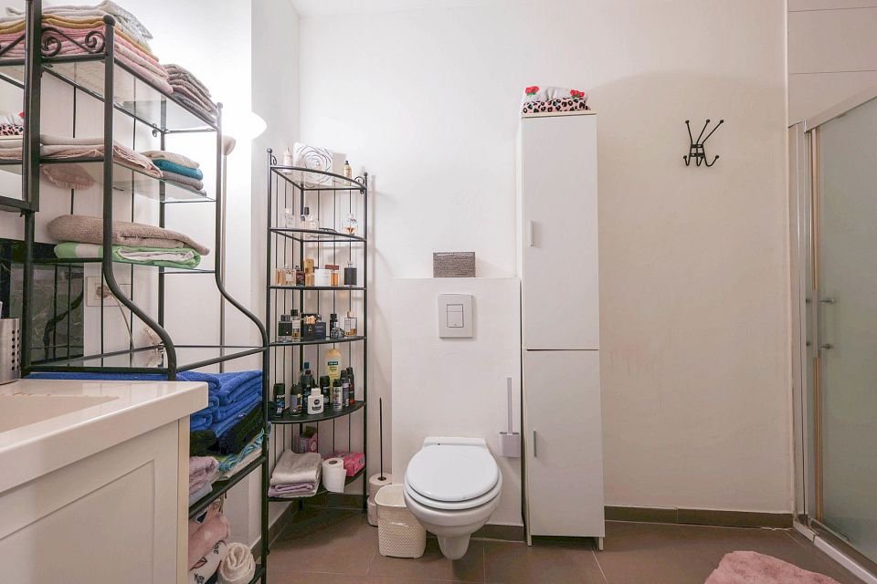 Vendu à la 1ère visite !!! rdc 2ch + jardin + garage+3 caves – 18