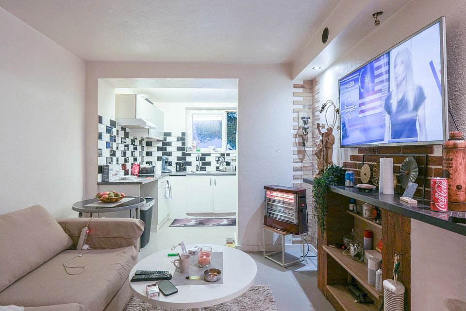 Vendu à la 1ère visite !!! rdc 2ch + jardin + garage+3 caves – 22